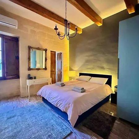 House Of Character By The Sea * Sliema